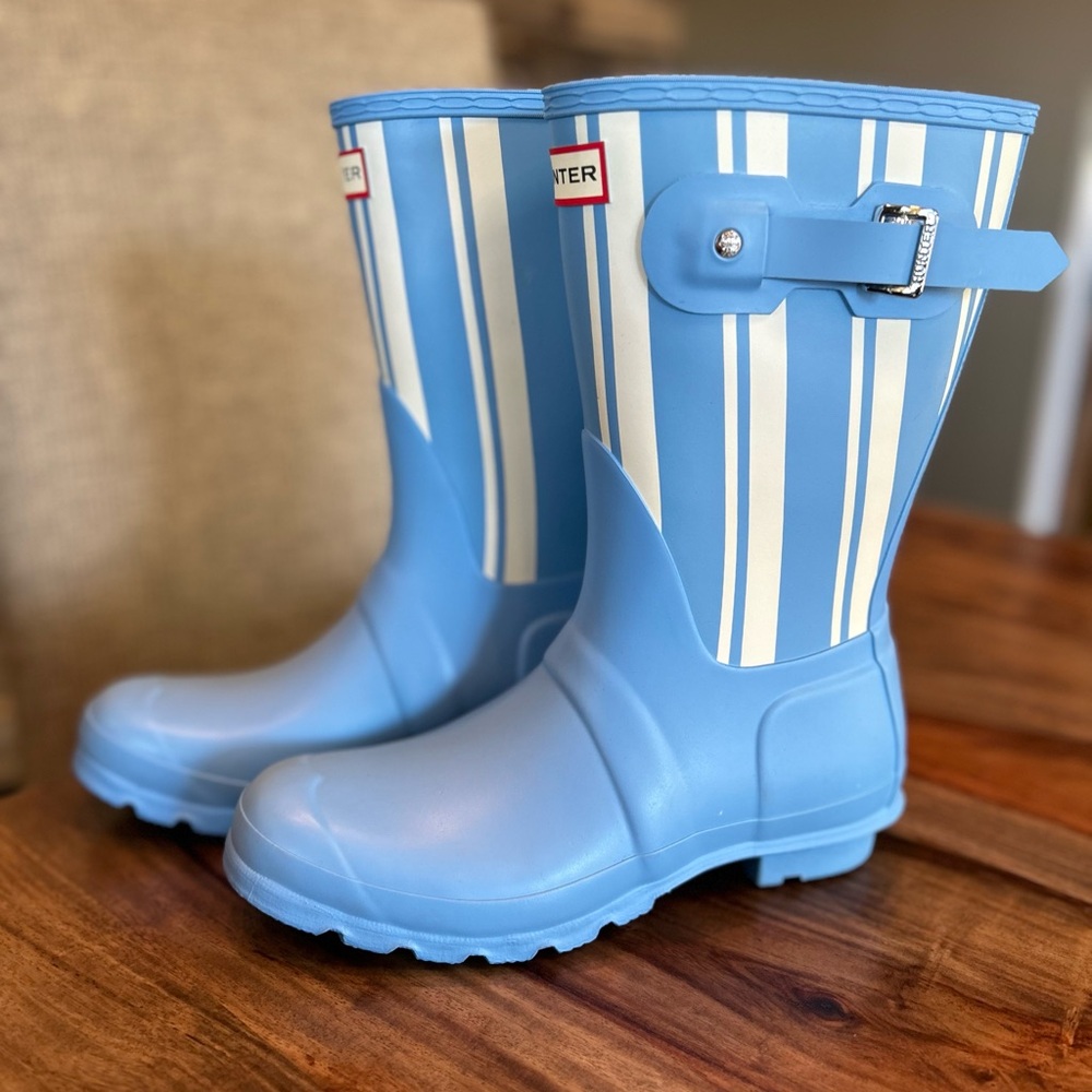 Hunter rain boots size 8 women